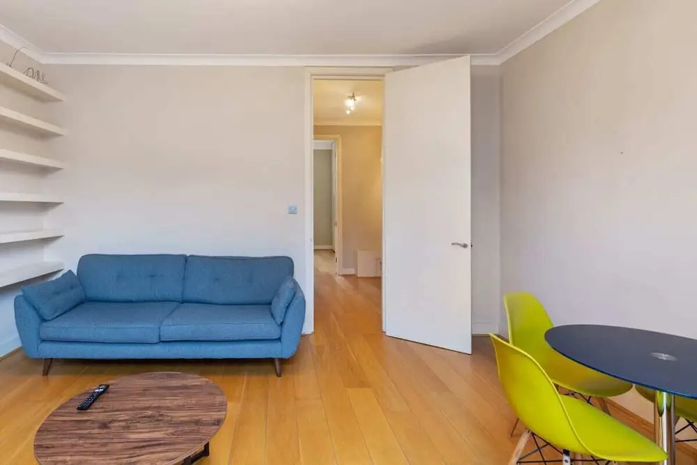 Modern & Cosy One Bedroom Apartment, Close to Tube