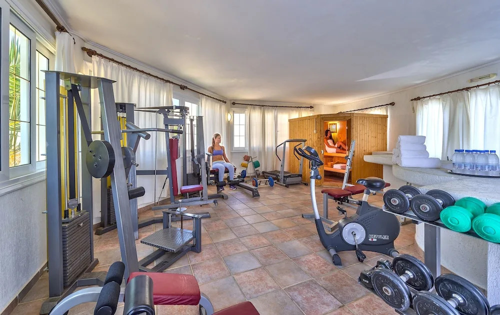 Castle Suites Hotel