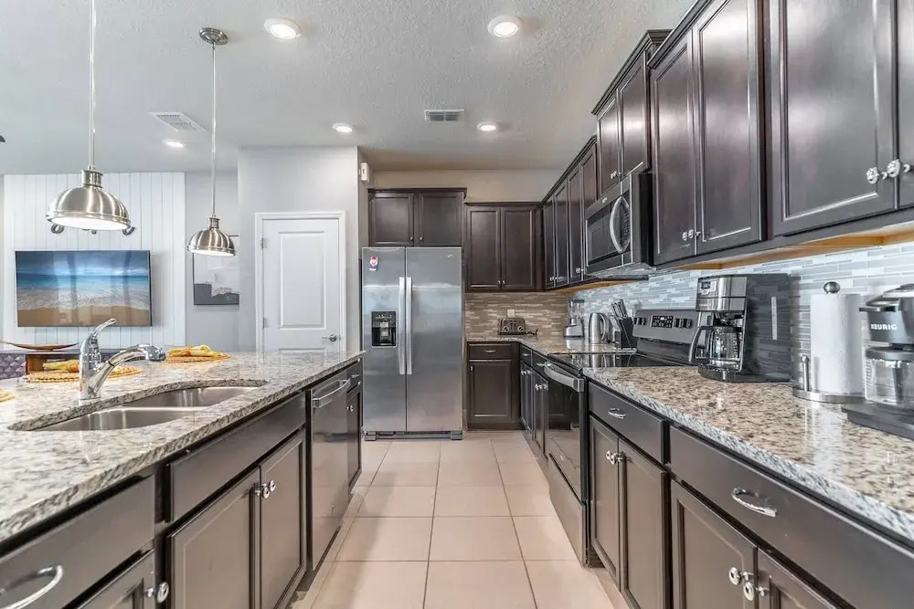 886 Windsor Island