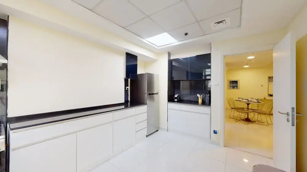 403 Park Central