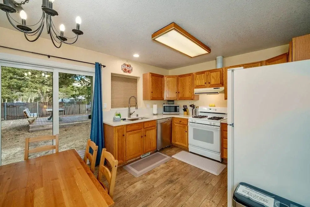 1821 Arrowhead 2 Bedroom Home