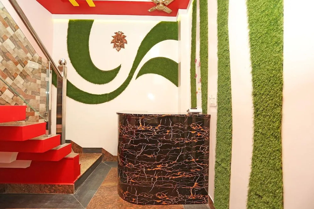 Oyo 18597 Satyam