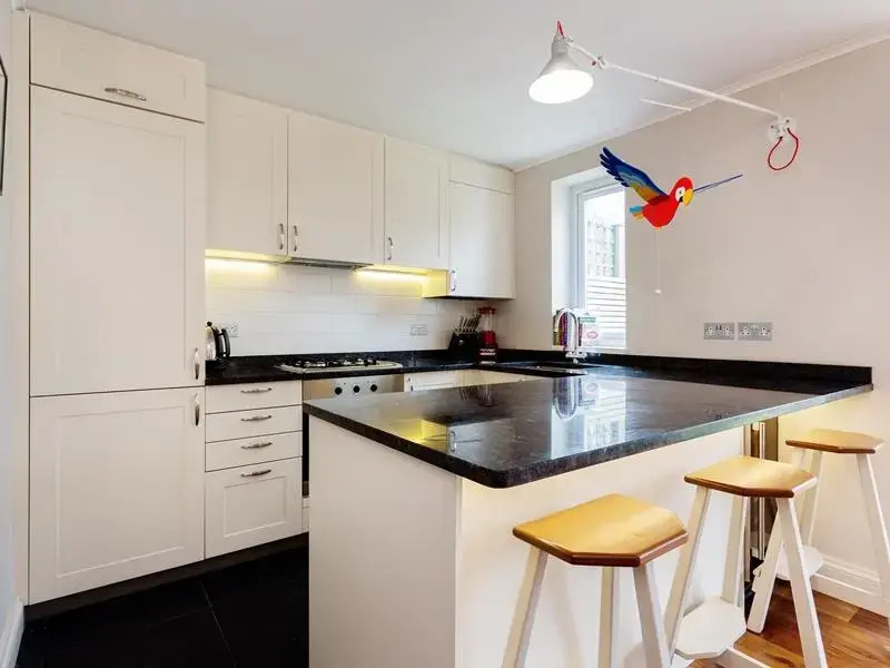 Veeve  Flat Lots Road Chelsea