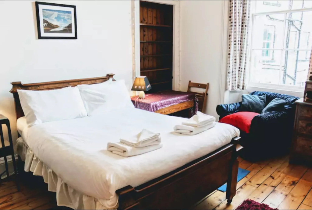 Traditional Apartment oer the Meadows