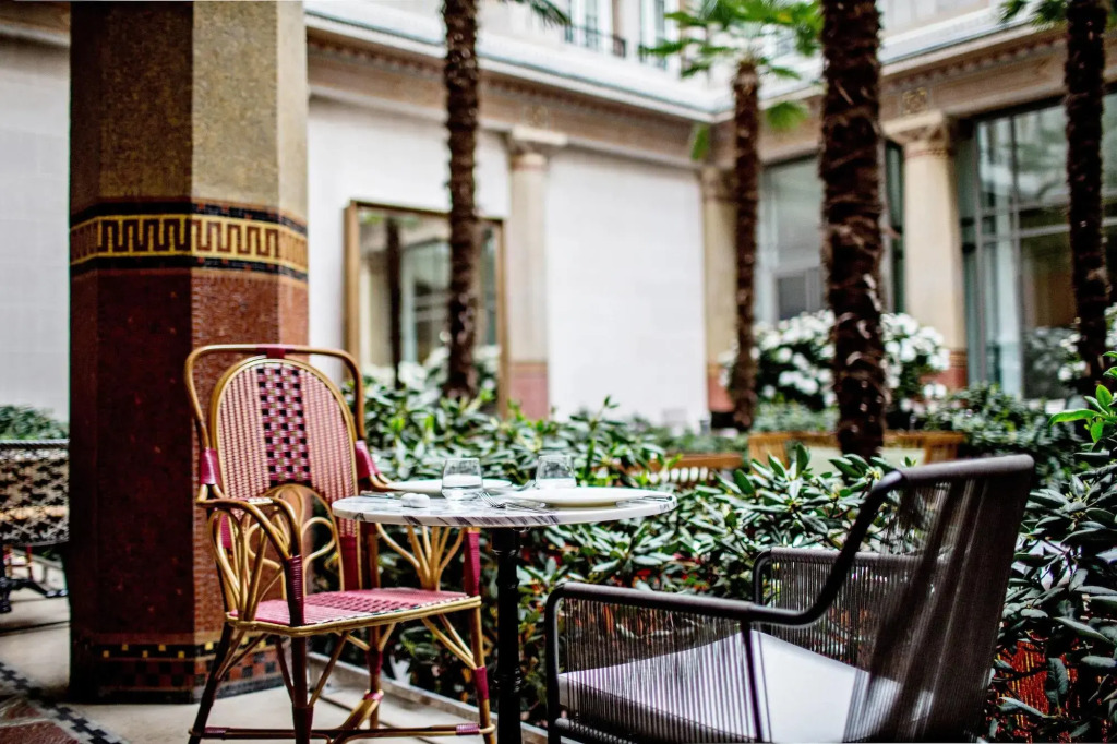 Prince de Galles, a Luxury Collection hotel, Paris