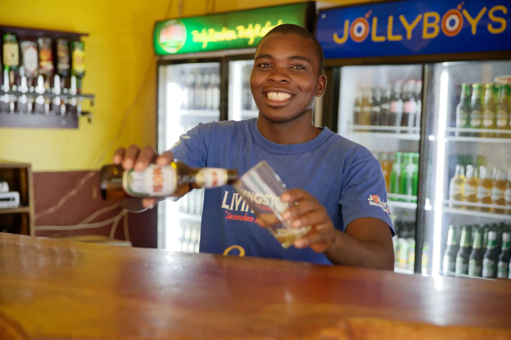 Jollyboys Backpackers and Camp