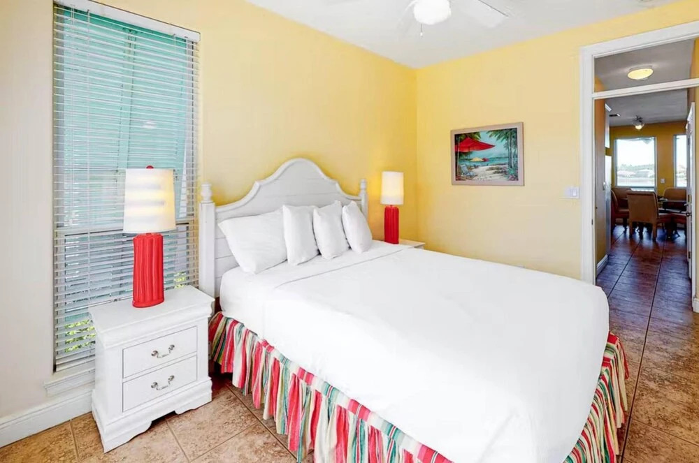 Destiny Beach Villa's 23A by Destin Getaways