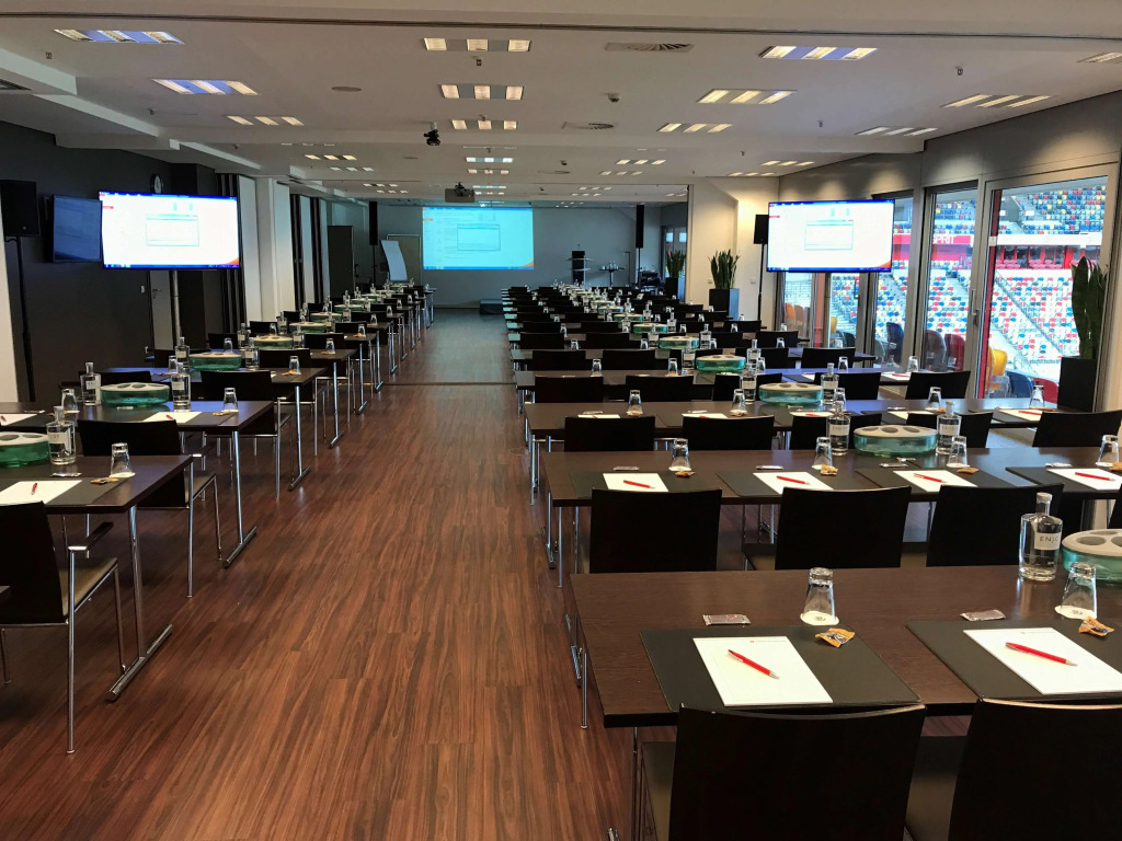 Tulip Inn Hotel Düsseldorf Arena - 2 Minuten Fußweg zur Messe