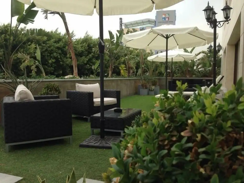 Four Seasons Halat