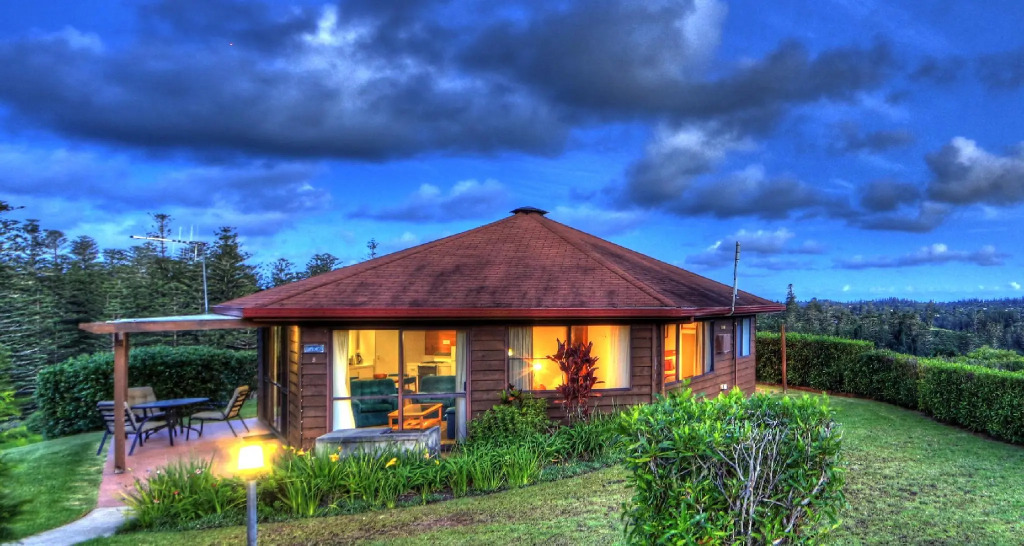 Whispering Pines Cottages