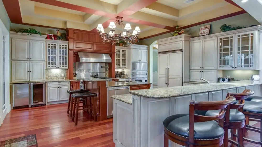 23 Pelican 6 Bedroom Home