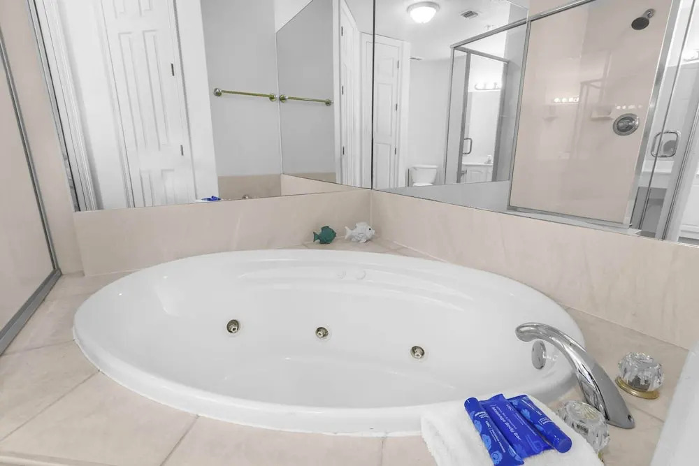 Grand Pointe 512 Gulf-front Stunning Views Top-notch Amenities 2 Bedrooms 5th Floor
