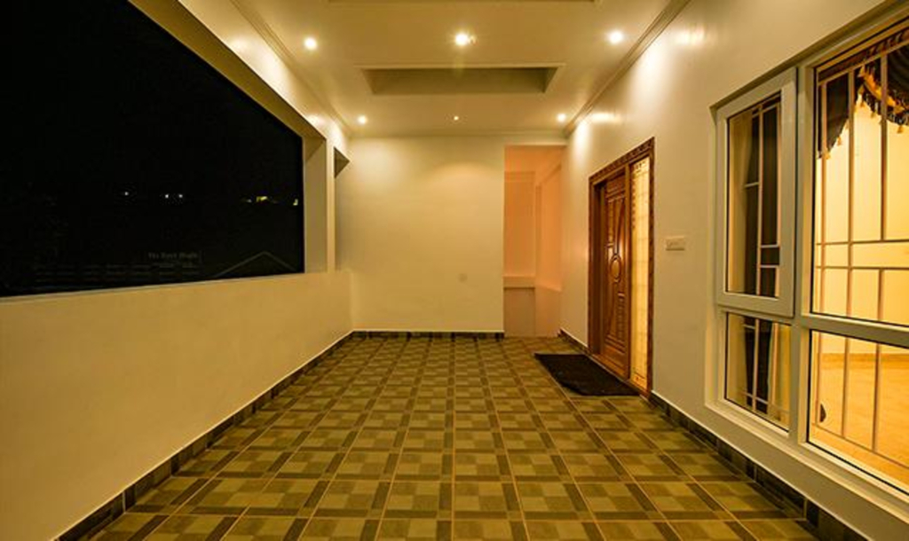 FabHotel Greenwood Stays
