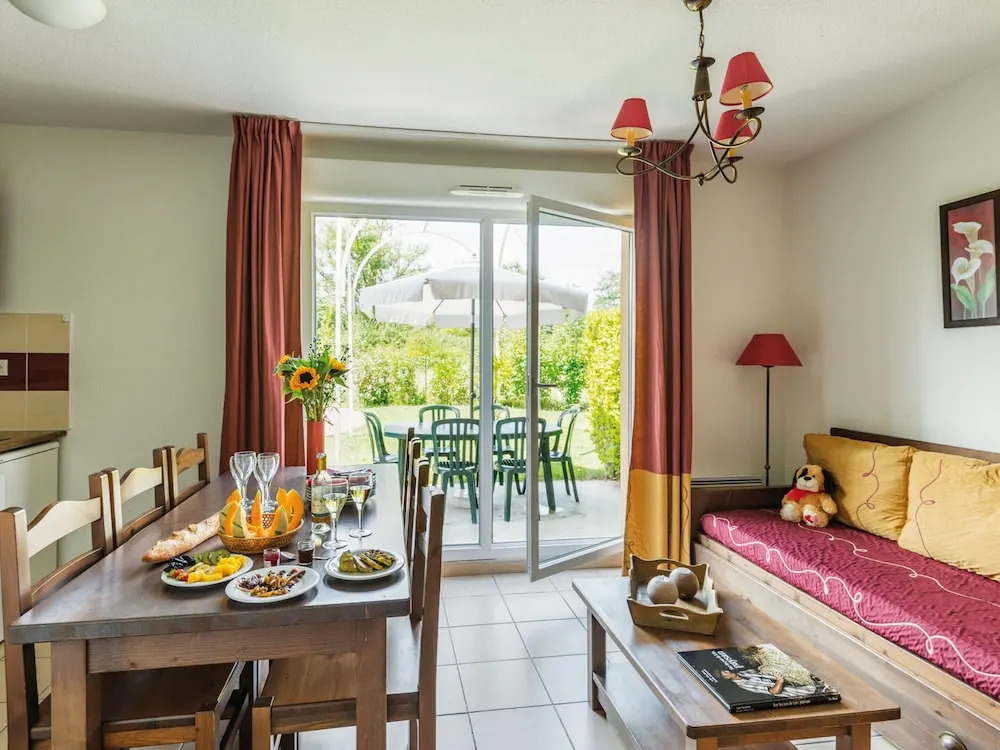 Cosy Wellness Retreat With Balcony
