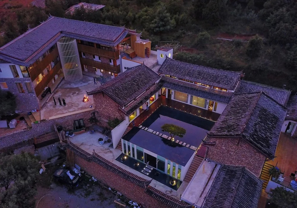 The CHI Hotel