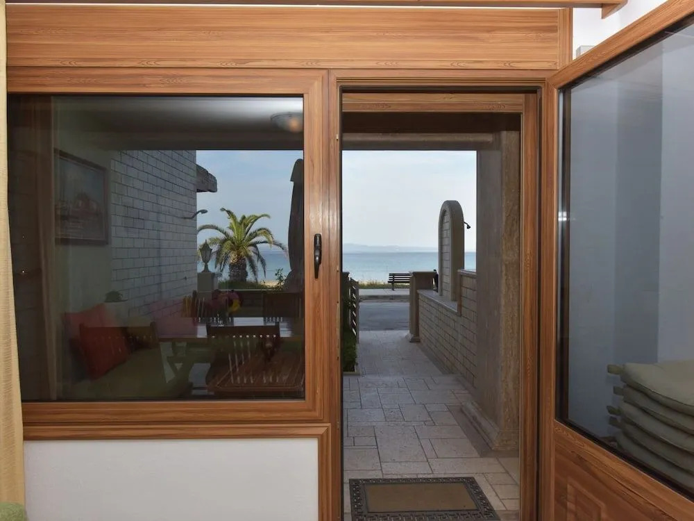 Camellia House Seafront - Nea Potidea