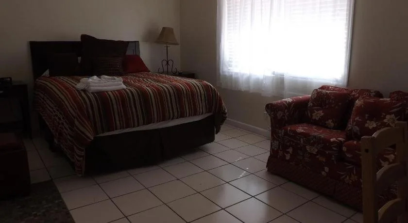 Eamon James Apartments & Suites