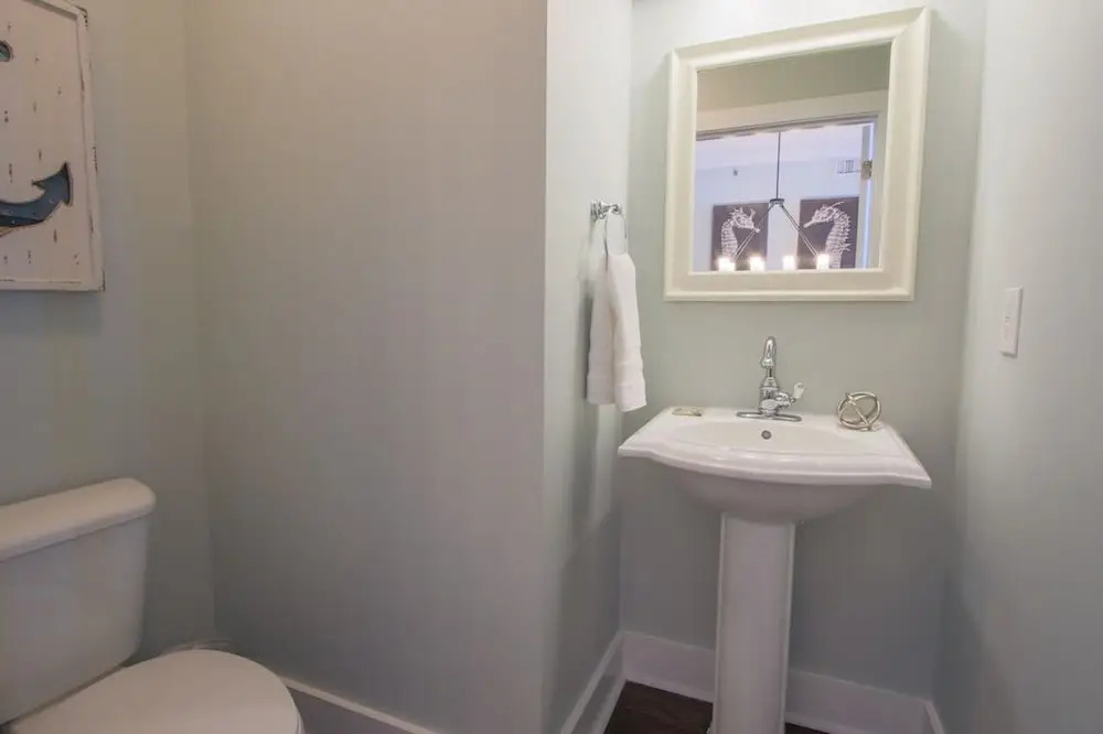 Waterscape A602 - 3 Br condo by RedAwning