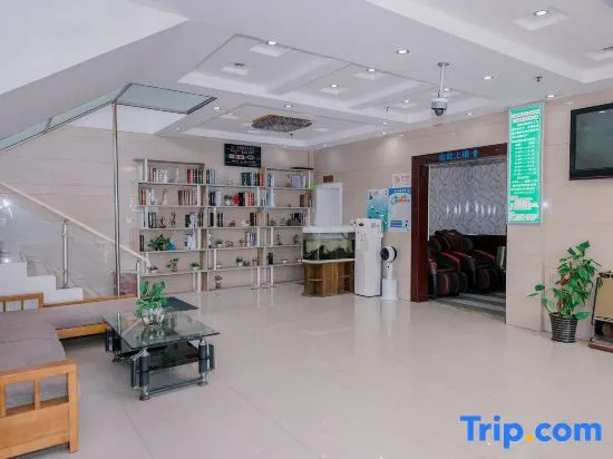 Huijia Business Hotel