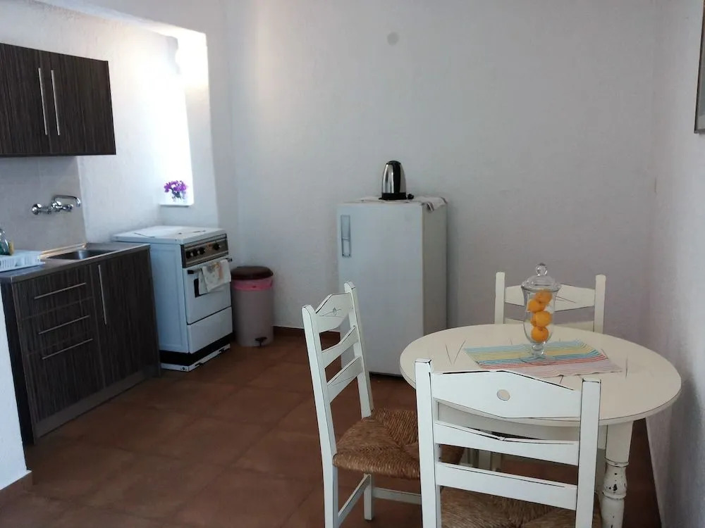 Dimitra Apartments