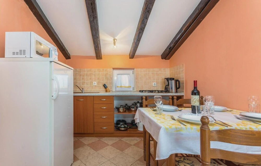 Amazing Home in Kastelir With Wifi and 2 Bedrooms
