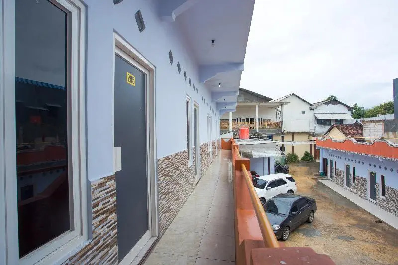 SPOT ON 3119 Hotel Kurnia