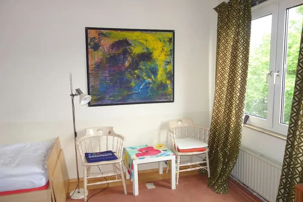 Tolstov-Hotels Big 2 Room Apartment with Balcony