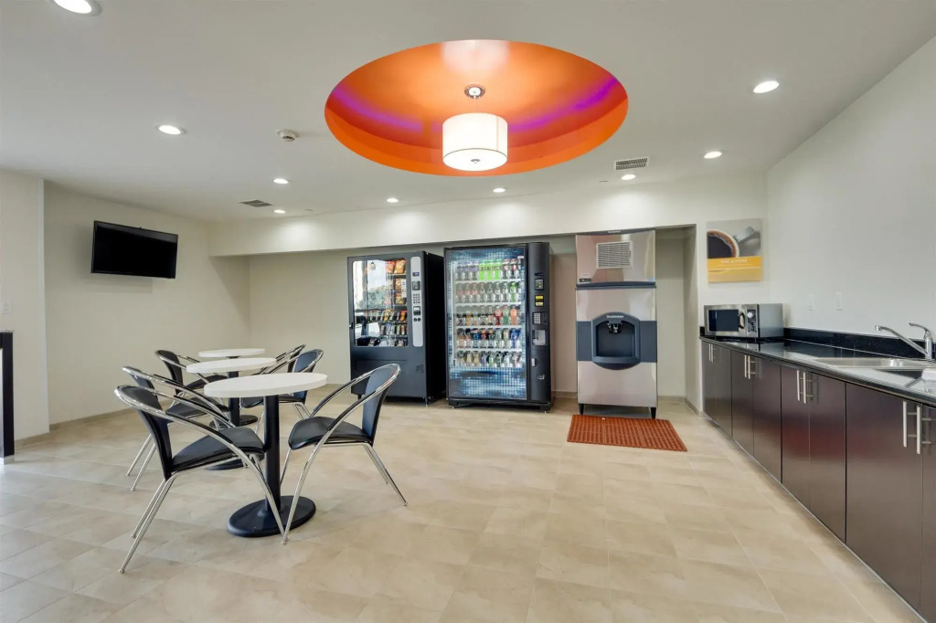 Motel 6-Tulsa, OK