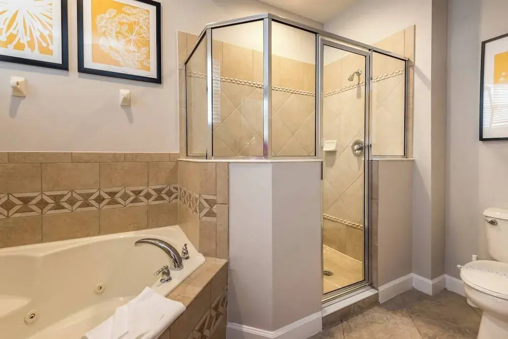 Stylish NEW Renovation in Reunion Resort - Large Patio and Pool Deck 3bd/3.5ba #3ru456