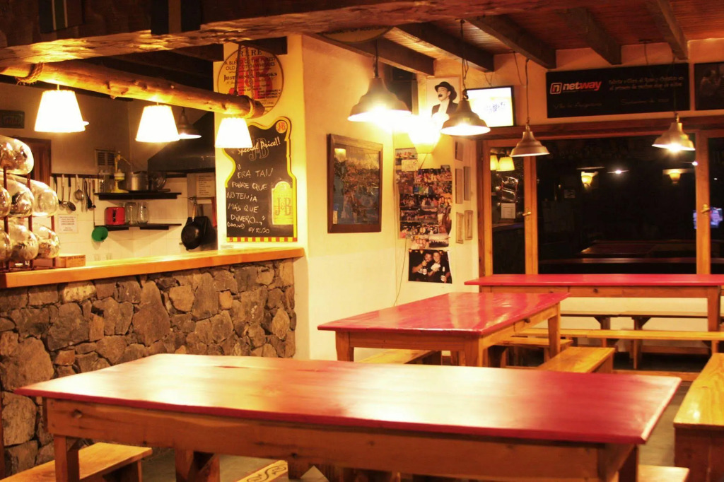 Hostel La Angostura