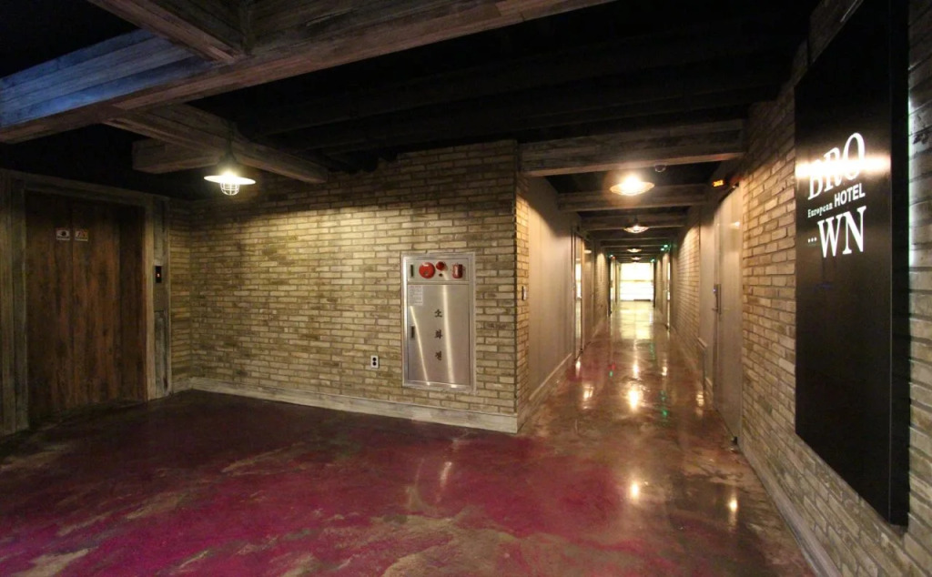 Brown Hotel