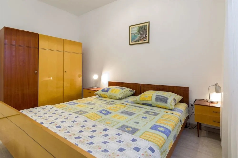 Apartment Petar