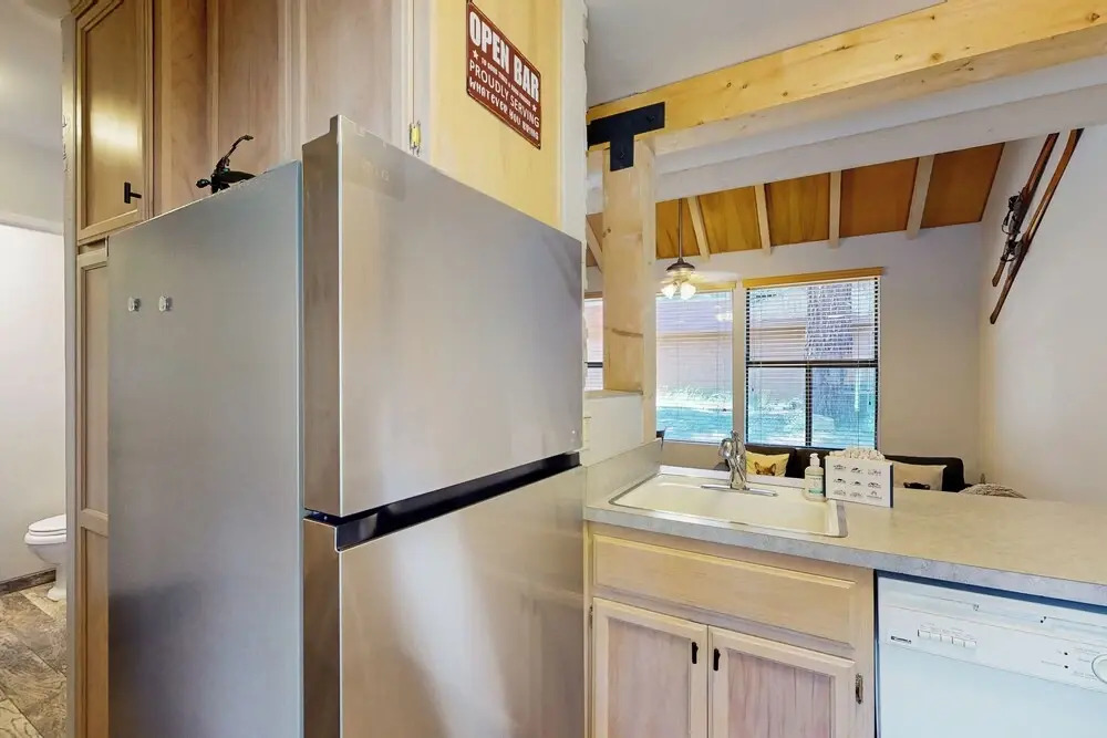 1BR Townhome w/ Spa Access Near Trails