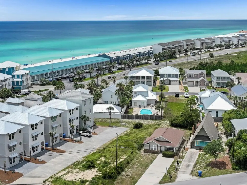 Charming 3bd/2ba Home Close to the Beach! Sleeps 8!