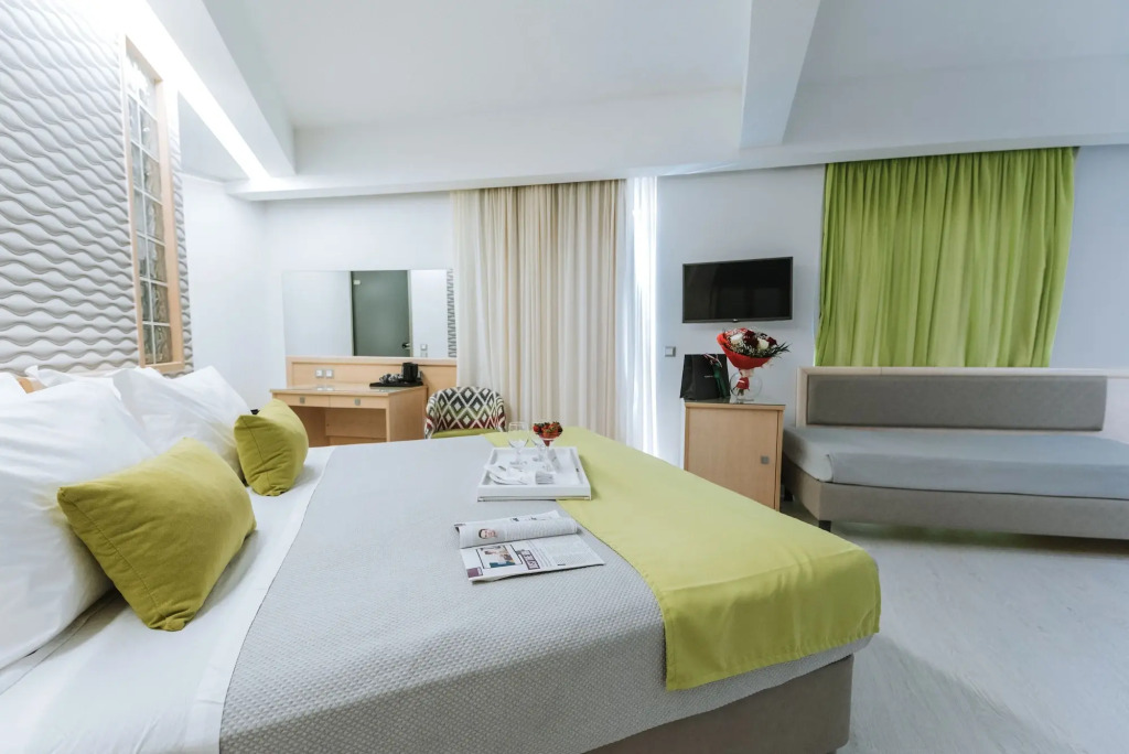 Semiramis City Hotel
