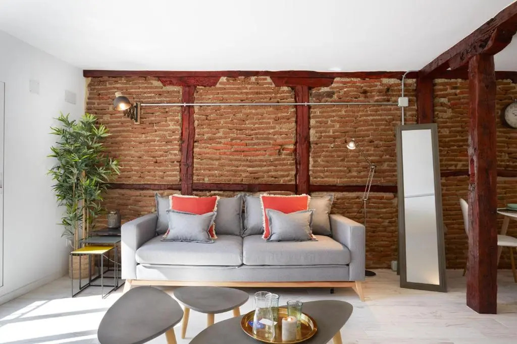 LEEWAYS LOFT in PELAYO