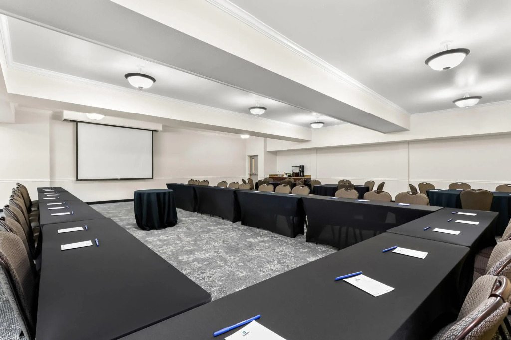 Clarion Suites Anchorage Downtown