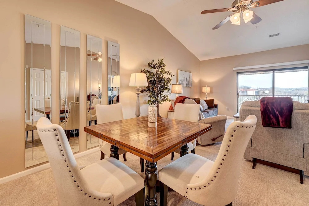 Branson Condo: 1 Mi to Dolly Parton's Stampede!