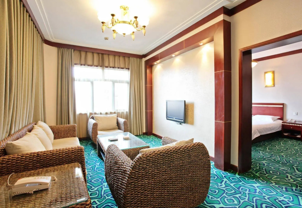 JI Hotel Shanghai Xuhui Yueyang Road
