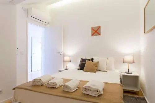 Castelo Picão Apartments