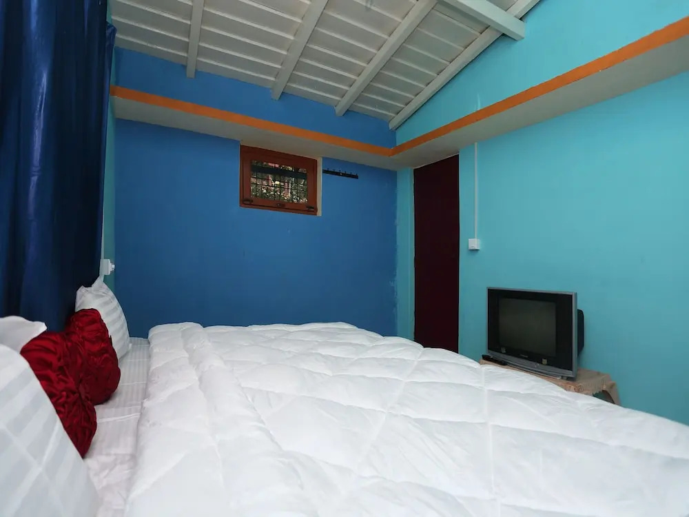 OYO 12262 Home 2BK Hilltop Cottage Bhimtal