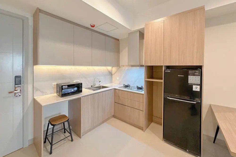 Stunning And Simply 2Br At Grand Sungkono Lagoon Apartment