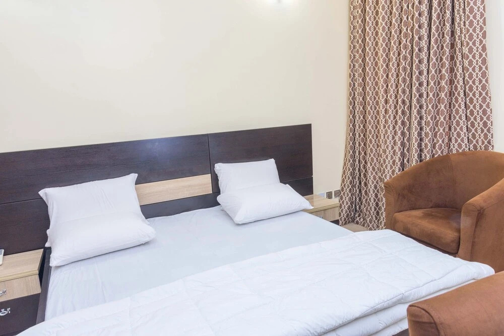 Lexrach suites