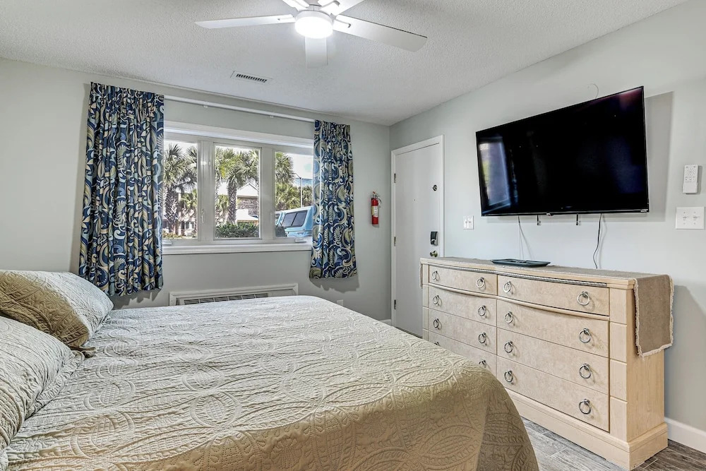 Water-view Patio! Condo 2 Mi to Surfside Beach