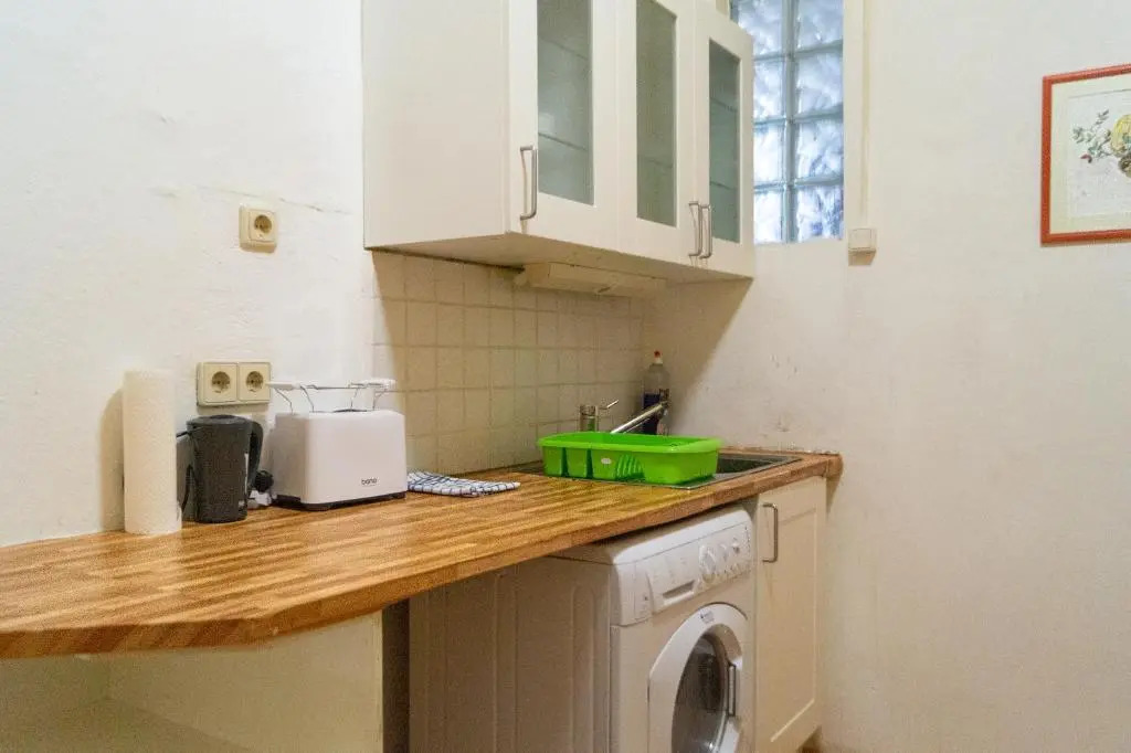 Comfy 2BR- Apartment near Wiener Stadthalle