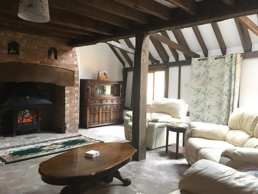 Acorns Barn