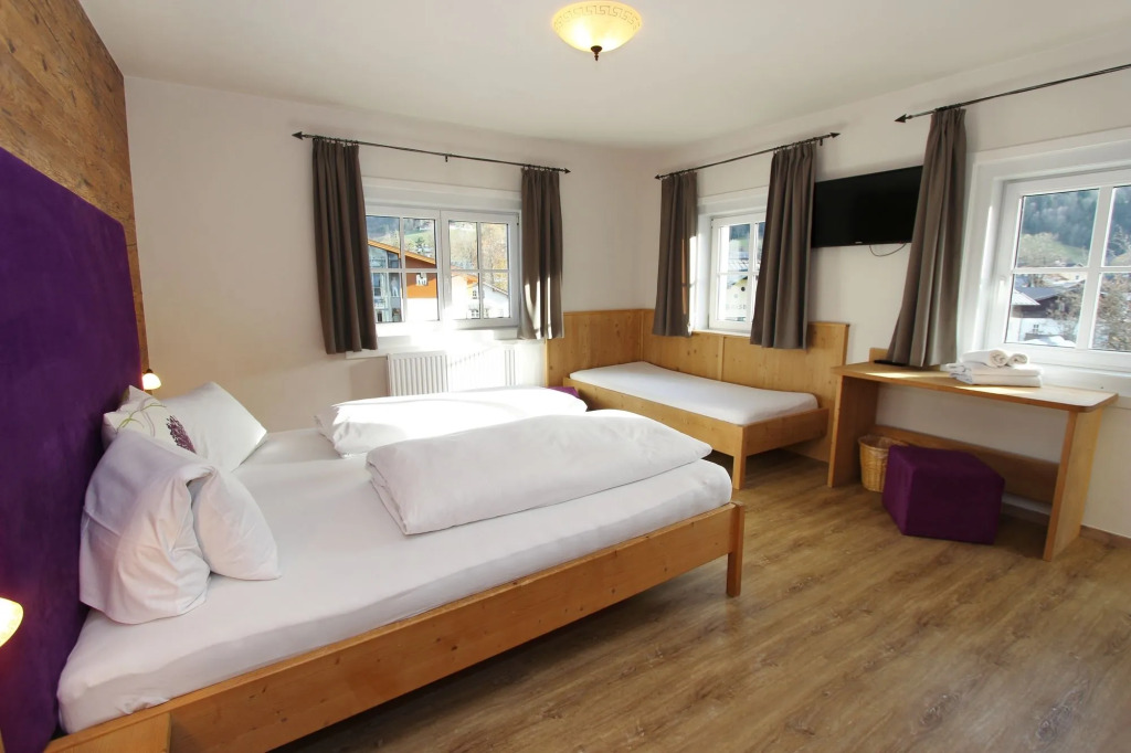 Apartment Margarethenstein with private sauna, including zell am See Kaprun summercard