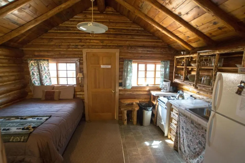 Silver Gate Lodging