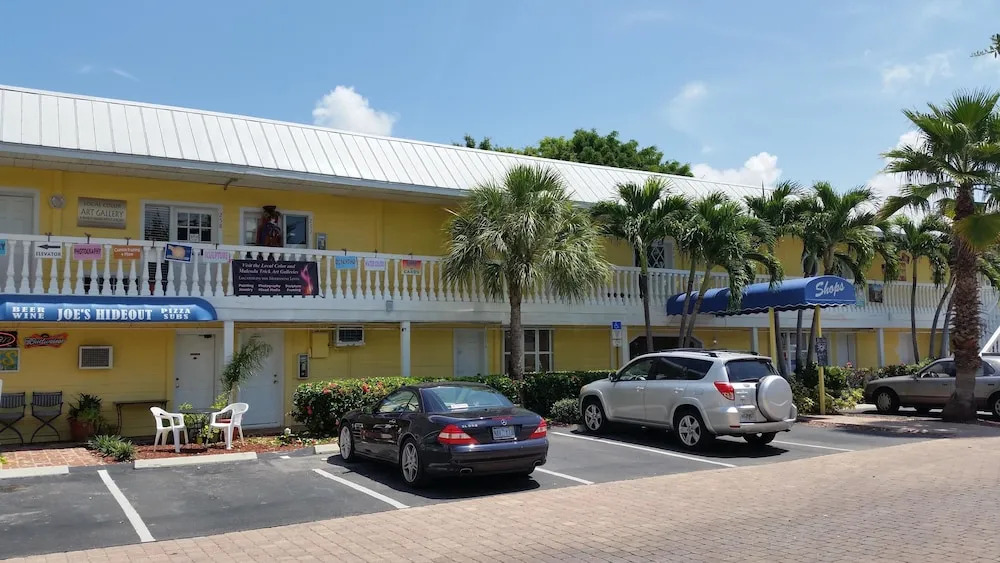 Olde Marco Inn