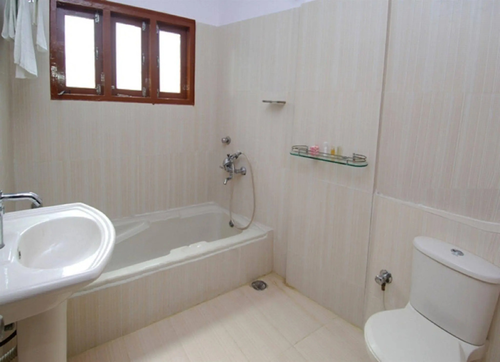 OYO 6110 Thalassa Suites
